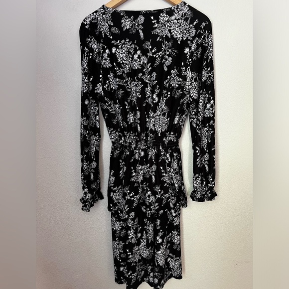 Kelso V-Neck Cinched Wrist And Waist Knee Length Dress Size 10 - Picture 5 of 5